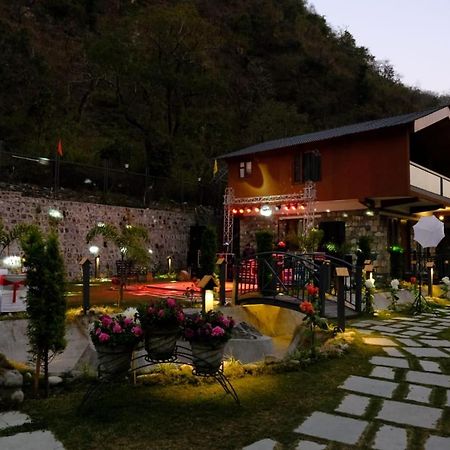 Granny'S Den Resort Rājpur Eksteriør bilde