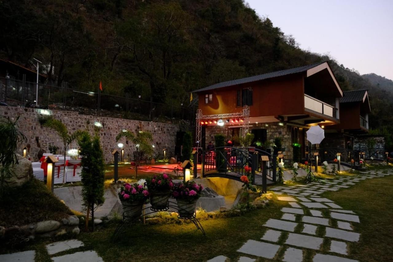 Granny'S Den Resort Rājpur Eksteriør bilde