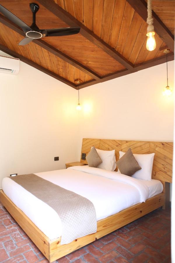 Granny'S Den Resort Rājpur Eksteriør bilde
